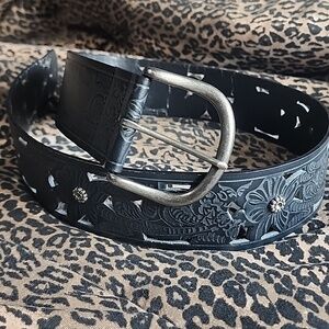 Faded Glory Black Embossed Belt